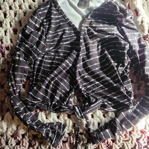 Too Fast Black and White Barbed Wire Top